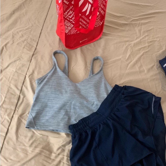 Lululemon bundle align Top and shorts - Picture 2 of 2